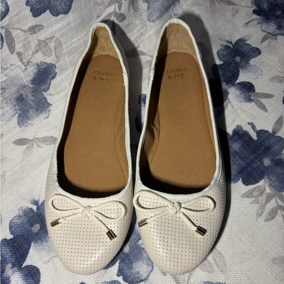 crown & ivy Shoes - Crown & Ivy Women's Cream Perforated Flats